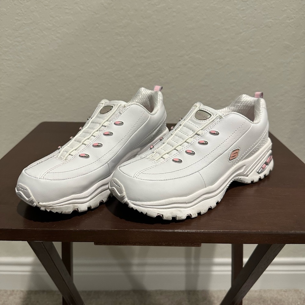 Skechers